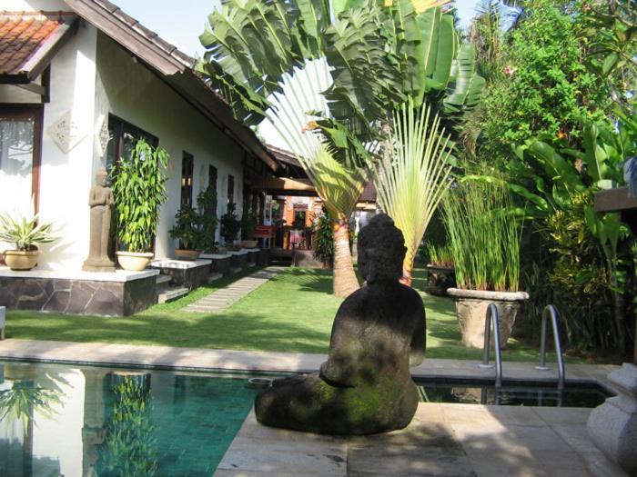 Hotel Puri Ayu Canggu Exteriér fotografie